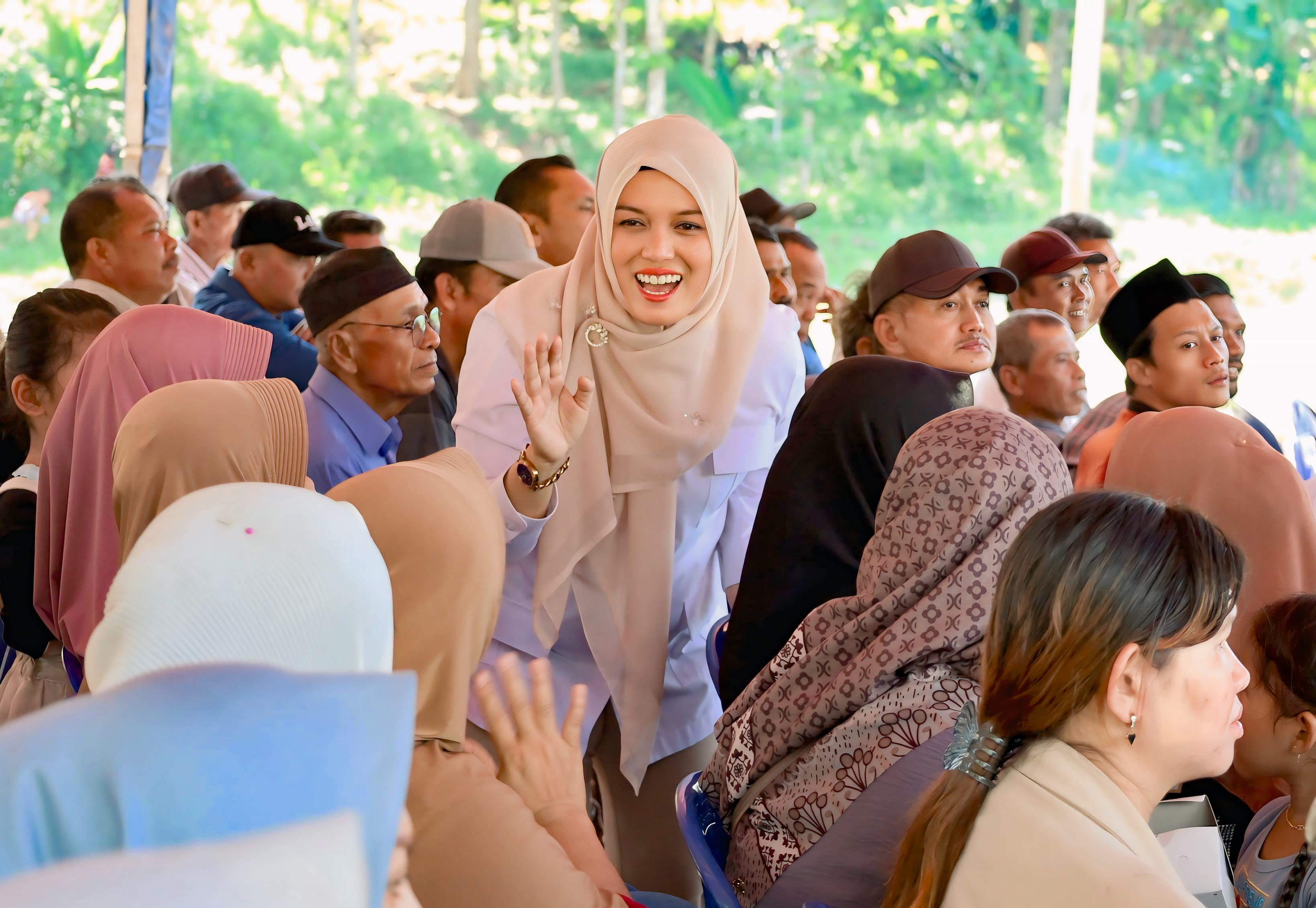 img-sampul-Pupuk Bersubsidi Turun 20 Persen, Wabup Bintan, Deby Maryanti Minta Petani Bintan Awasi Harga Pupuk